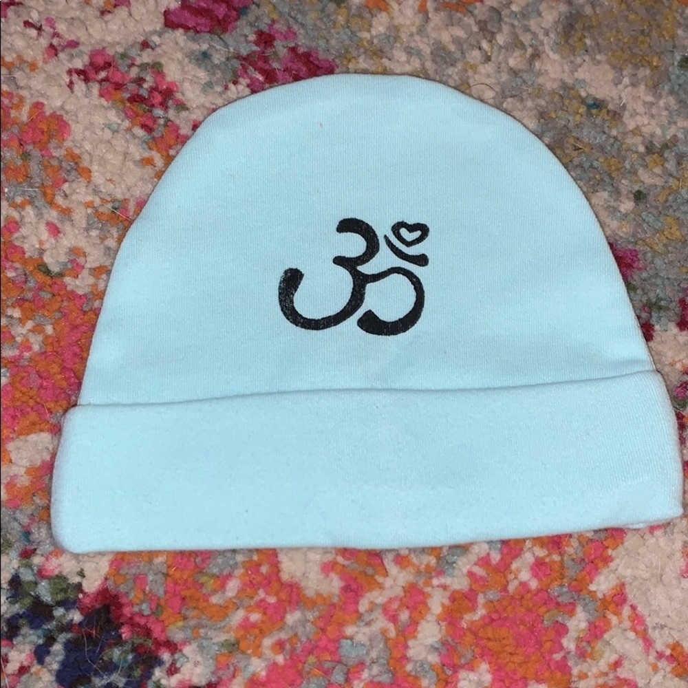 Om infant hat